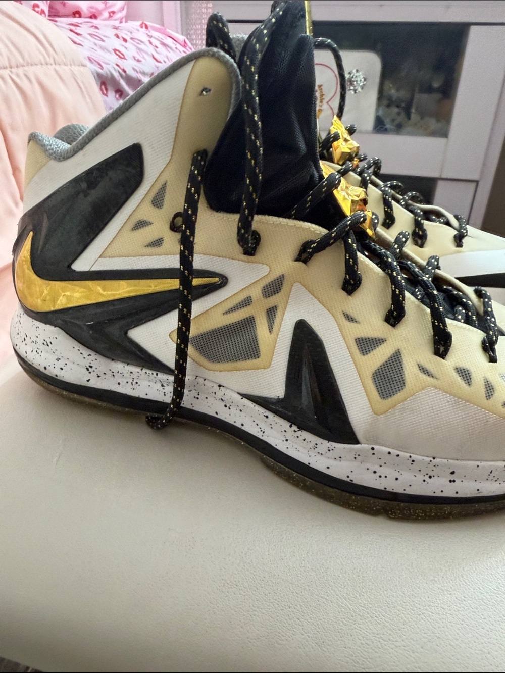 Original King James men White, Black and Gold Basketball Sneakers - Picture 6 of 12